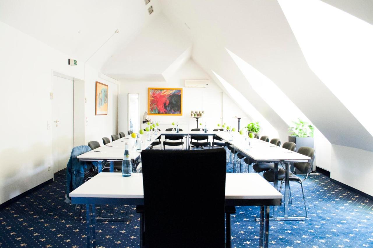 Arkade Hotel Am Theater Heilbronn Exterior photo